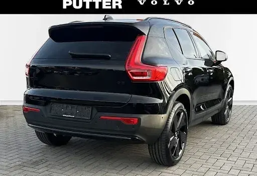 Gebraucht Volvo XC40 Plus 163 PS (119 kW) 2025 Schwarz SUV