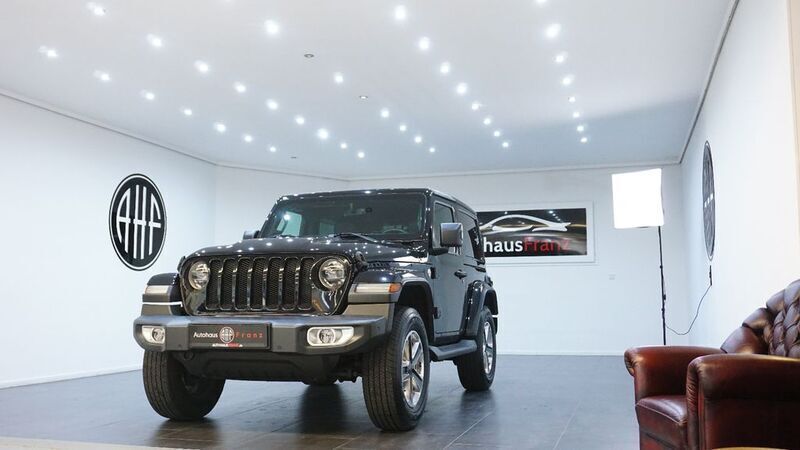 Schwarz Gebraucht 2019 Jeep Wrangler Sahara SUV | 43.997 € (Teuer) - Bild 1/4
