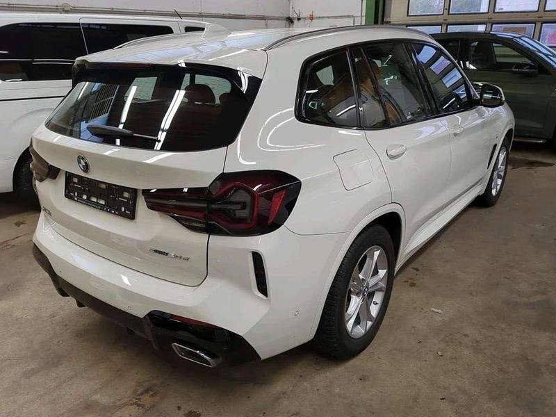 Gebraucht BMW X3 Sport Line 190 PS (139 kW) 2023 Alpinweiss 3 SUV