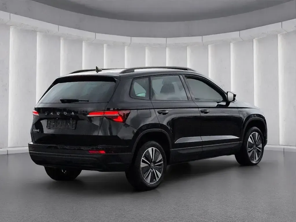 Gebraucht Skoda Karoq Tour 150 PS (110 kW) 2025 Schwarz SUV