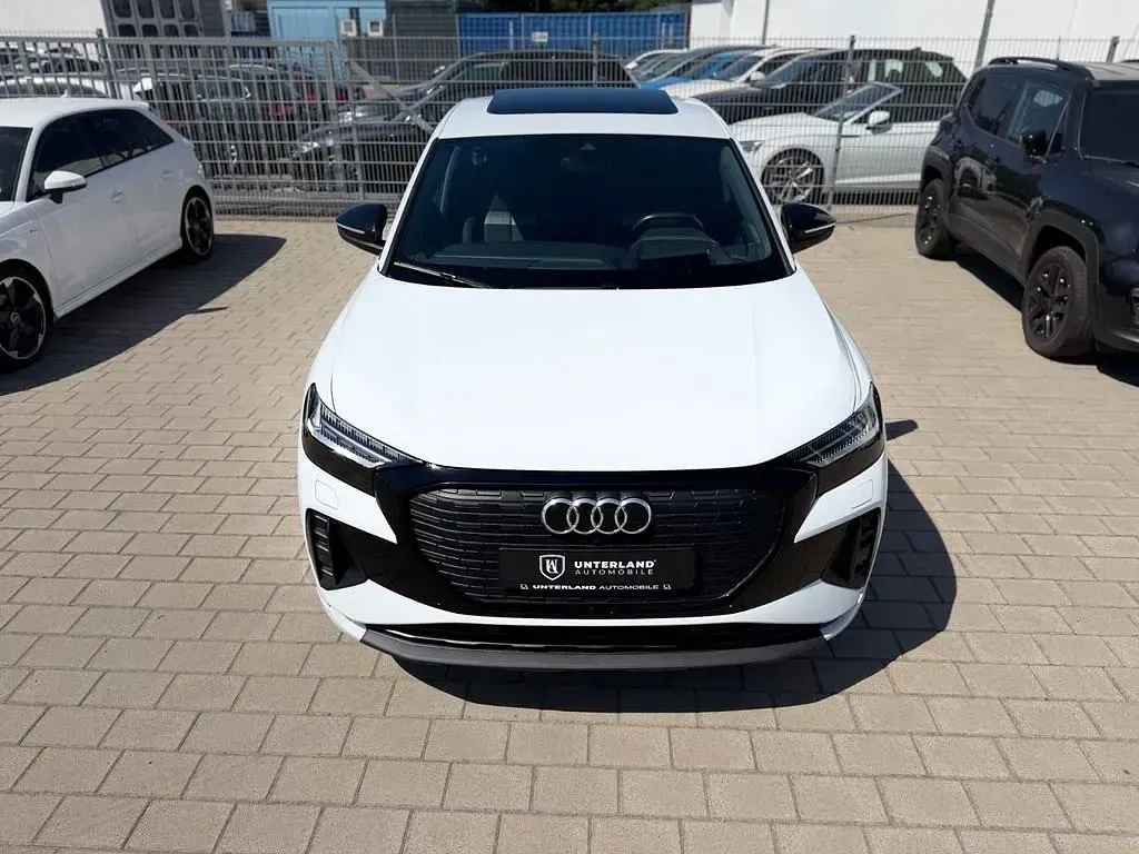 Gebraucht Audi Q4 Sportback e-tron Sport 150 kW (204 PS) 2023 Weiß SUV