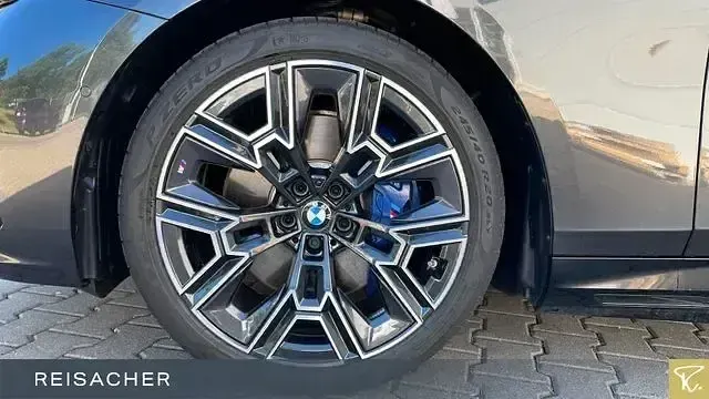 Gebraucht BMW i5 M Sport 250 kW (340 PS) 2025 Sophistograu brillanteffekt Limousine