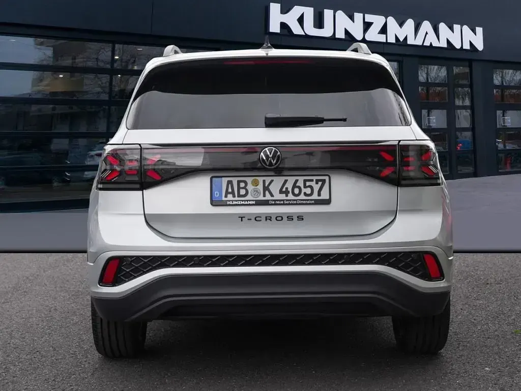 Gebraucht VW T-Cross R-line 116 PS (85 kW) 2026 Reflexsilber metallic SUV