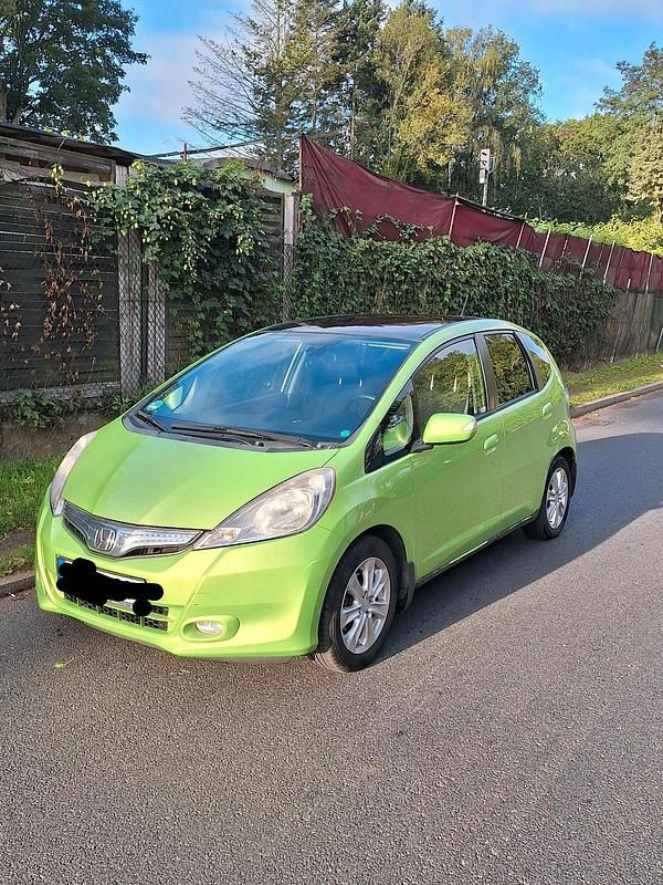 Grün Gebraucht 2013 Honda Jazz Hybrid Kleinwagen | 4.500 € - Bild 1/4