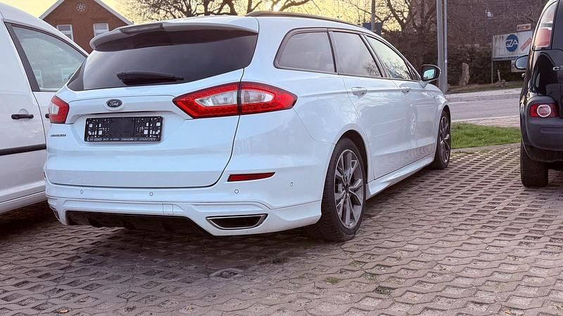 Gebraucht Ford Mondeo ST-Line 211 PS (155 kW) 2018 Weiß Kombi