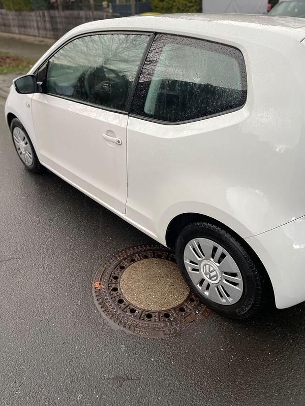 Gebraucht VW up! move up! 60 PS (44 kW) 2015 Weiß Kleinwagen