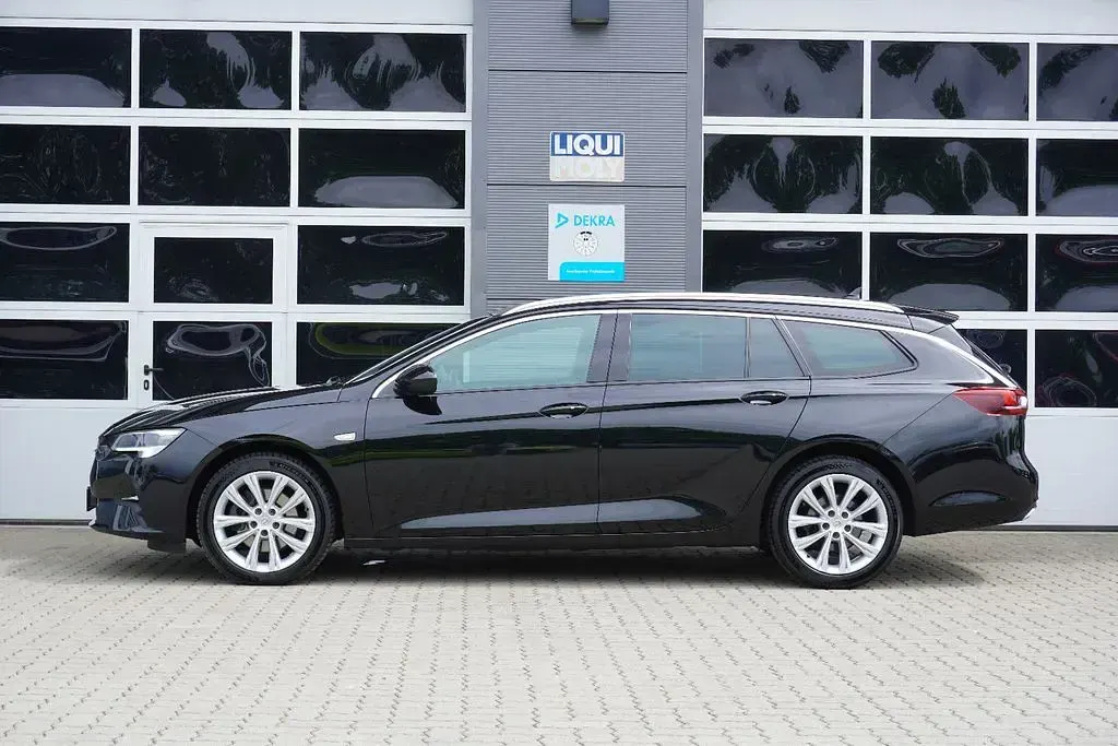 Gebraucht Opel Insignia Business Elegance 174 PS (127 kW) 2021 Schwarz Kombi