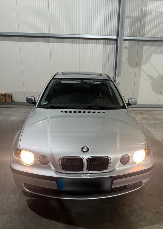 Gebraucht BMW 316 Compact 116 PS (85 kW) 2004 Silber Kleinwagen