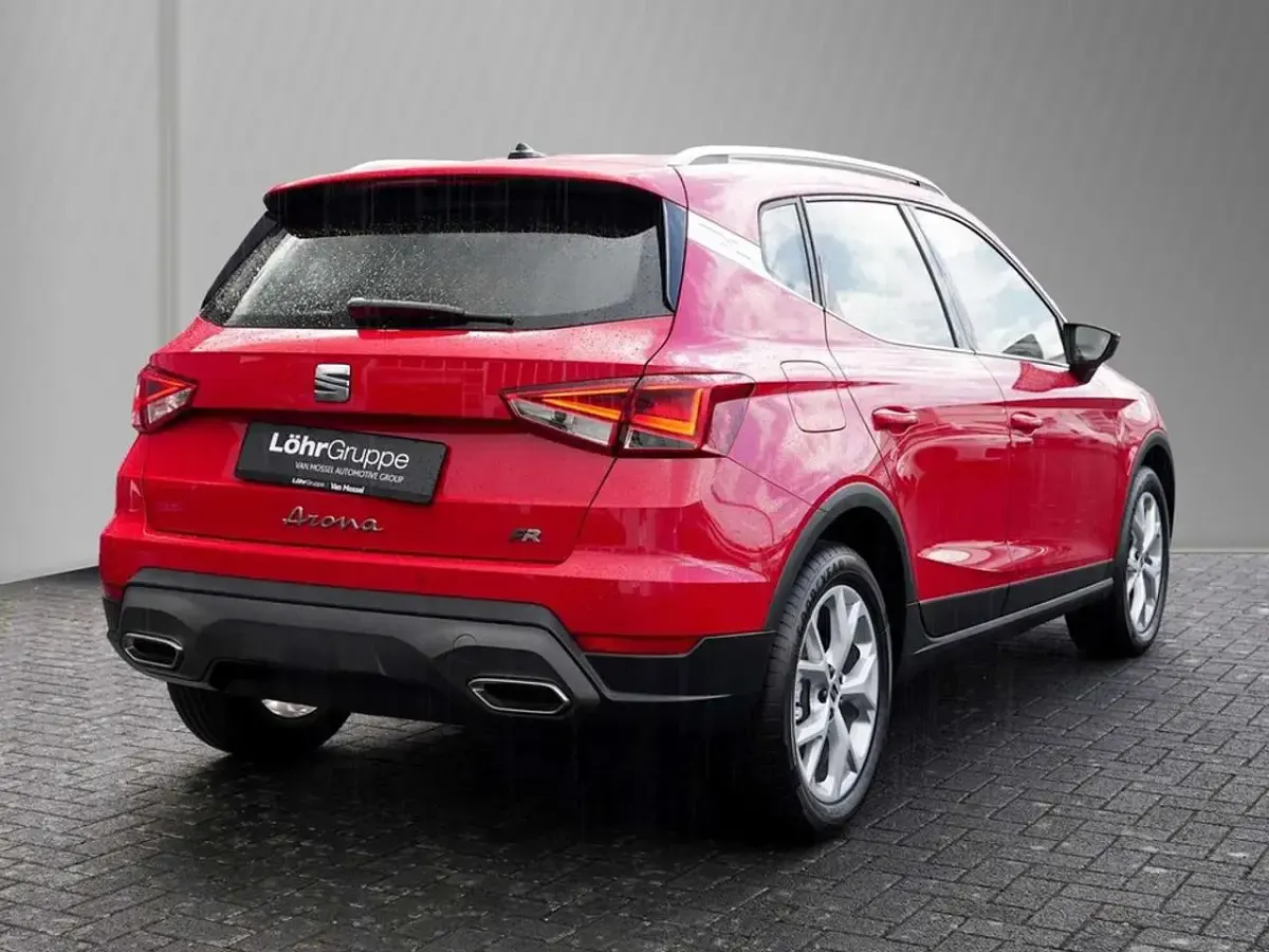 Gebraucht Seat Arona FR 110 PS (80 kW) 2024 Reinrot SUV