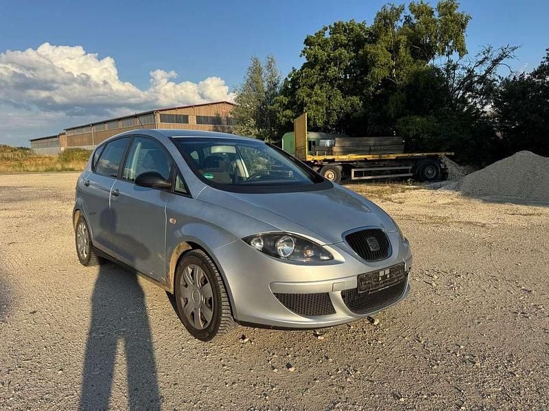 Silber Gebraucht 2006 Seat Altea Fresh Van / Kleinbus | 450 € (Superpreis) - Bild 1/4