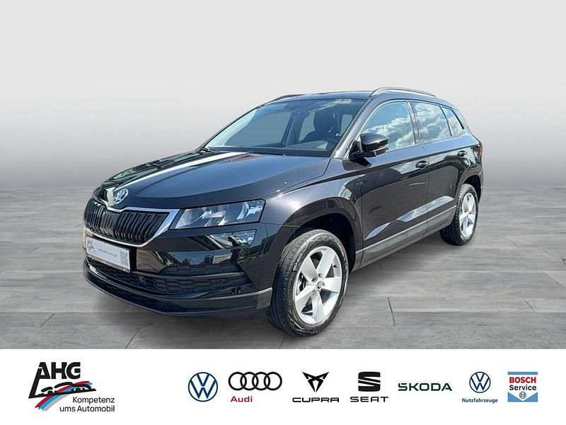 Schwarz Gebraucht 2022 Skoda Karoq Ambition SUV | 19.974 € (Superpreis) - Bild 1/4