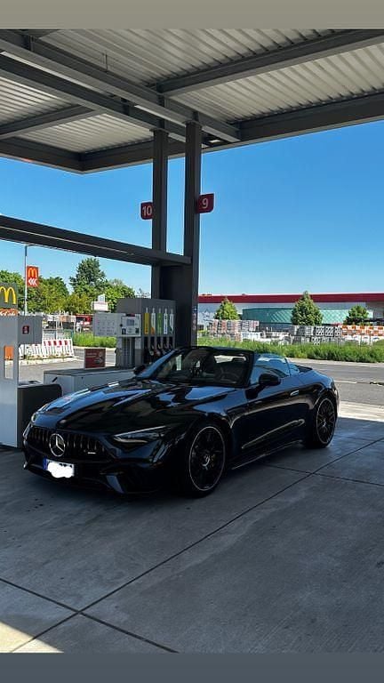 Gebraucht Mercedes SL63 AMG AMG 585 PS (430 kW) 2023 Schwarz Cabrio