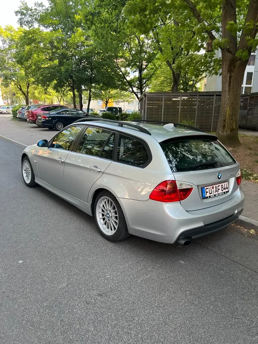 Gebraucht BMW 320 M Sport 163 PS (119 kW) 2007 Silber Kombi