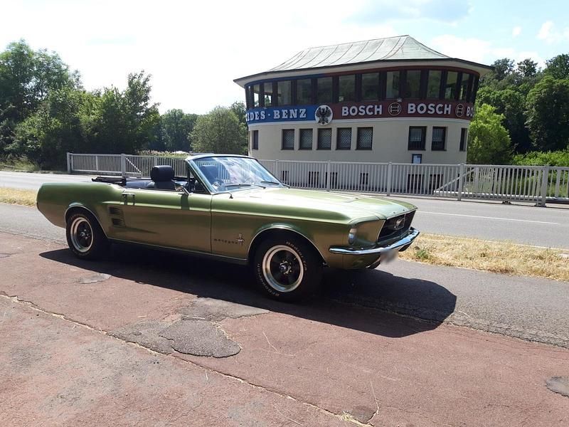 Gebraucht Ford V8 200 PS (147 kW) 1967 Grün Cabrio