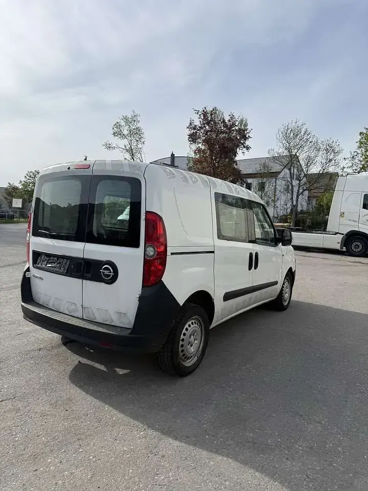 Gebraucht Opel Combo 95 PS (69 kW) 2016 Van / Kleinbus