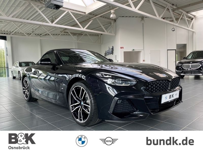 Schwarz metallic black sapphire metallic Gebraucht 2022 BMW Z4 M Sport Cabrio | 55.700 € - Bild 1/4