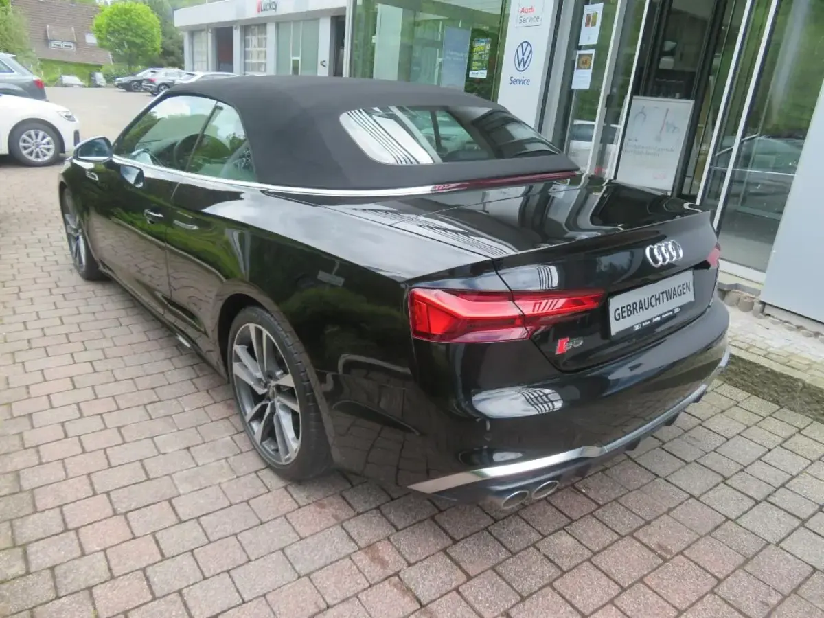 Gebraucht Audi S5 Cabriolet Ambiente 354 PS (260 kW) 2024 Schwarz Cabrio