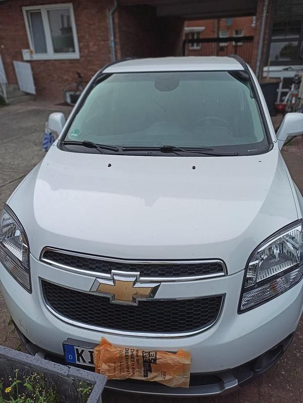 Weiß Gebraucht 2013 Chevrolet Orlando SUV | 5.850 € (Guter Preis) - Bild 1/4