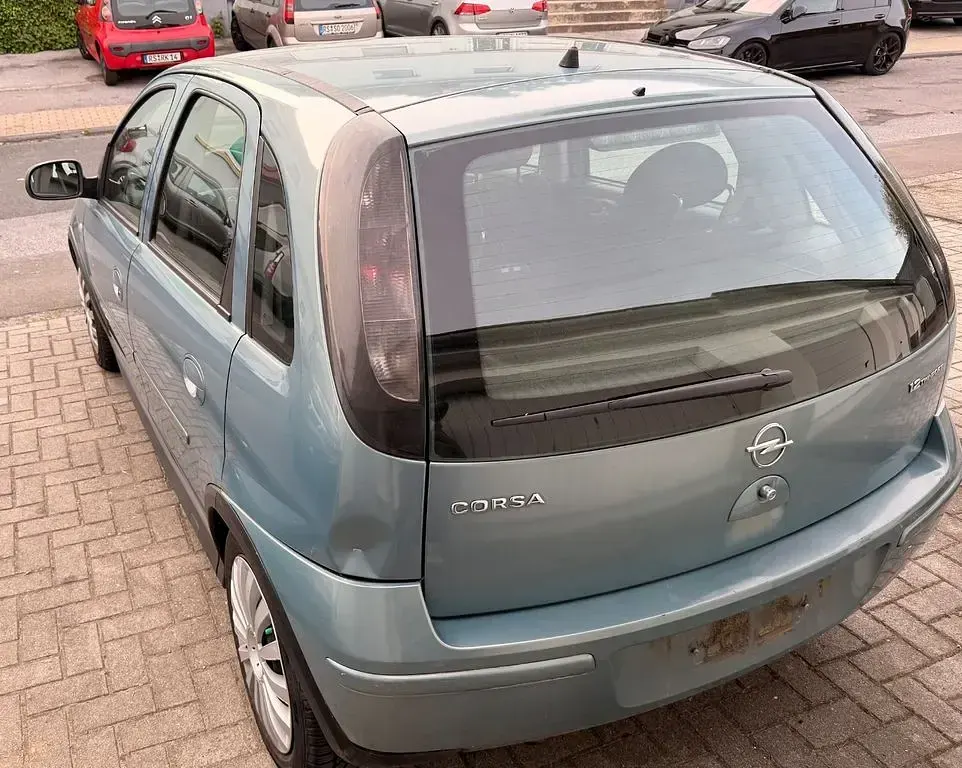 Gebraucht Opel Corsa 80 PS (58 kW) 2006 Grün Kleinwagen