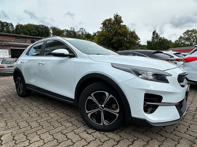 Gebraucht Kia XCeed Vision 141 PS (103 kW) 2022 Carrara weiß SUV