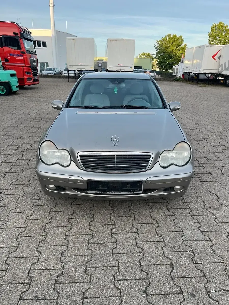 Gebraucht Mercedes C180 2004 Grau Limousine
