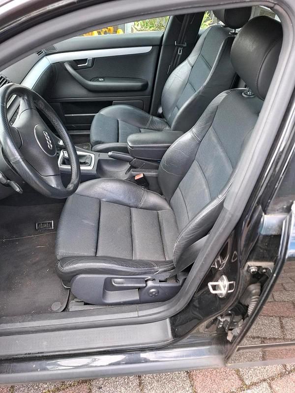 Gebraucht Audi A4 S-Line 160 PS (117 kW) 2002 Schwarz Kombi