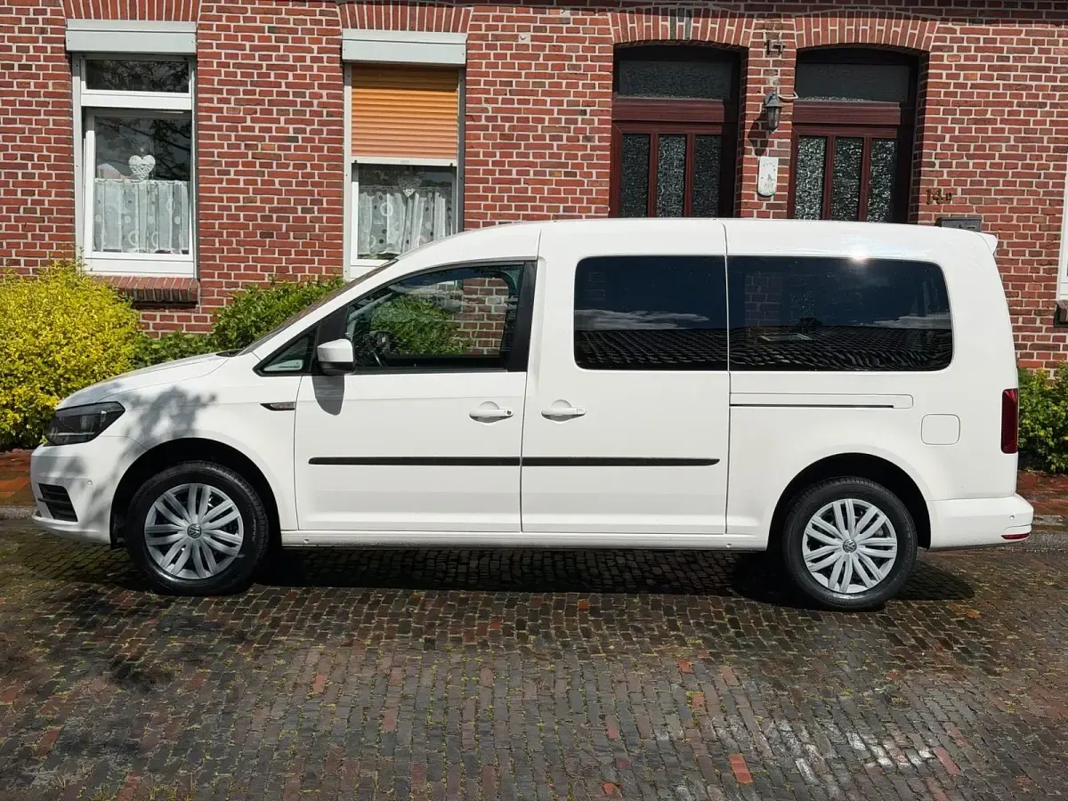 Gebraucht VW Caddy Maxi 131 PS (96 kW) 2018 Weiß Van / Kleinbus