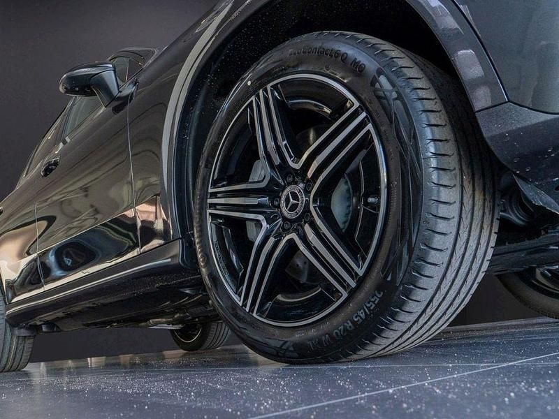 Gebraucht Mercedes GLC300e AMG 197 PS (144 kW) 2026 Grau SUV