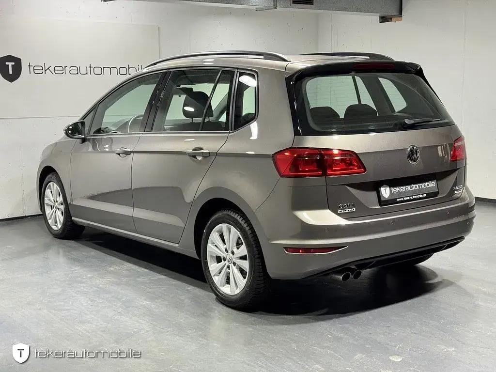 Gebraucht VW Golf Sportsvan Comfortline 150 PS (110 kW) 2015 Limestone grey Van / Kleinbus