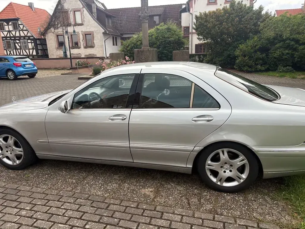 Gebraucht Mercedes S500 306 PS (225 kW) 2001 Silber Limousine