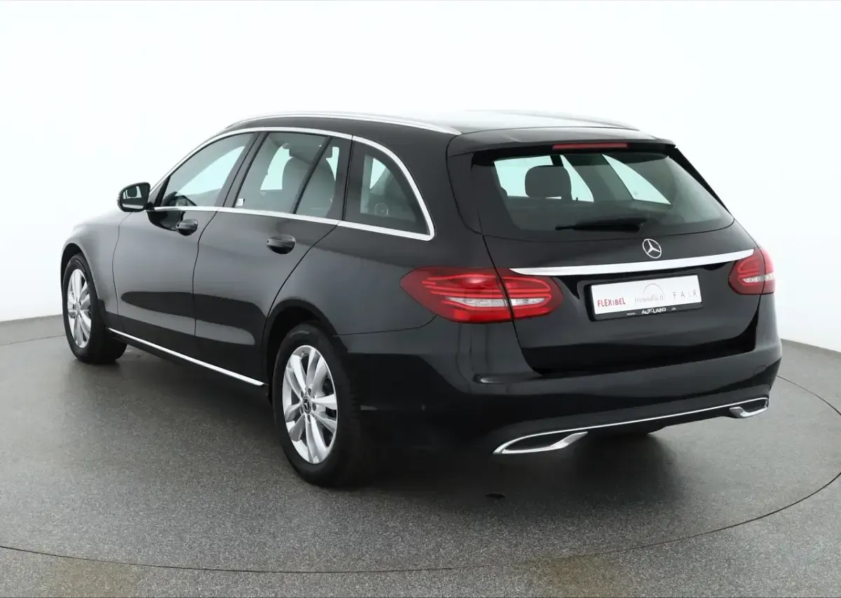 Gebraucht Mercedes C200 Avantgarde 184 PS (135 kW) 2019 Schwarz Kombi