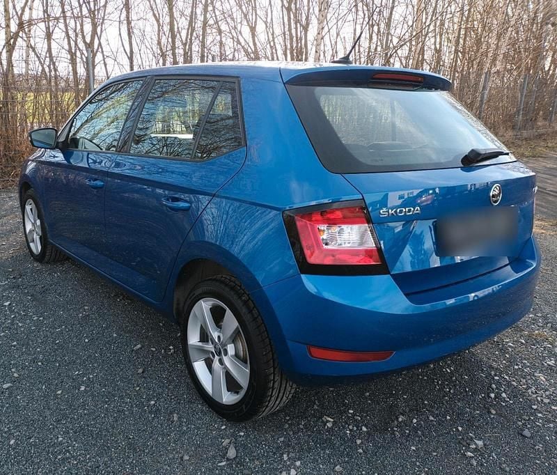 Gebraucht Skoda Fabia 75 PS (55 kW) 2019 Blau Kleinwagen