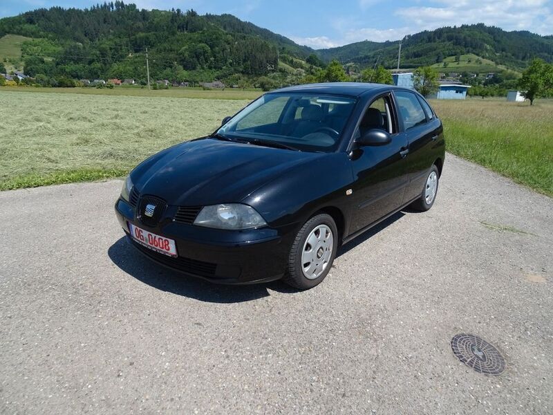Schwarz Gebraucht 2004 Seat Ibiza Fresh Limousine | 1.199 € (Fairer Preis) - Bild 1/4