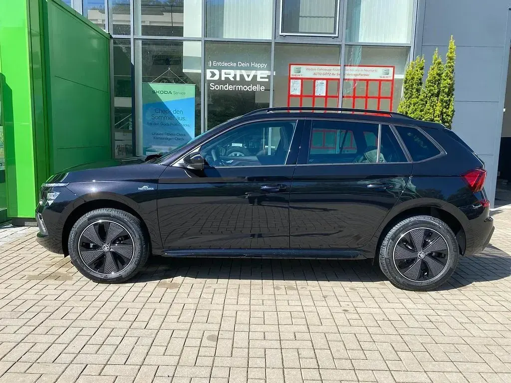 Neu Skoda Kamiq Monte Carlo 116 PS (85 kW) 2025 Schwarz SUV