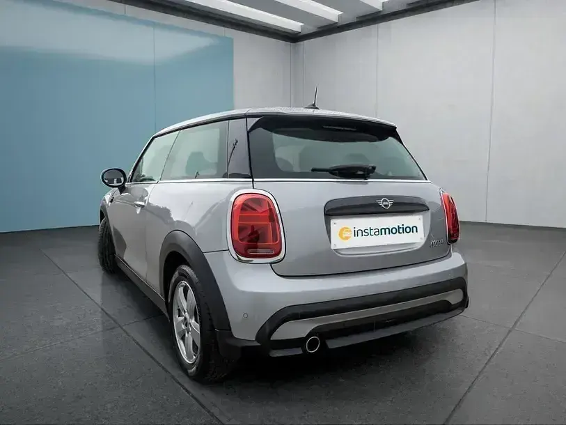 Gebraucht Mini Cooper 136 PS (100 kW) 2023 Silber Kleinwagen