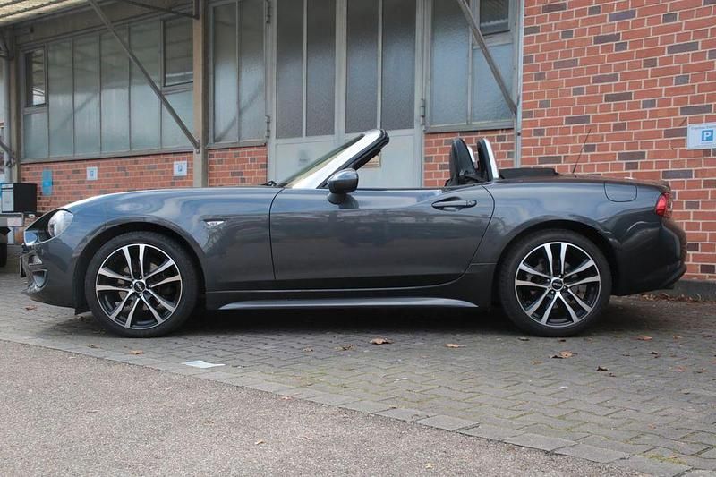 Gebraucht Fiat 124 Spider Lusso 140 PS (102 kW) 2017 Grau Cabrio