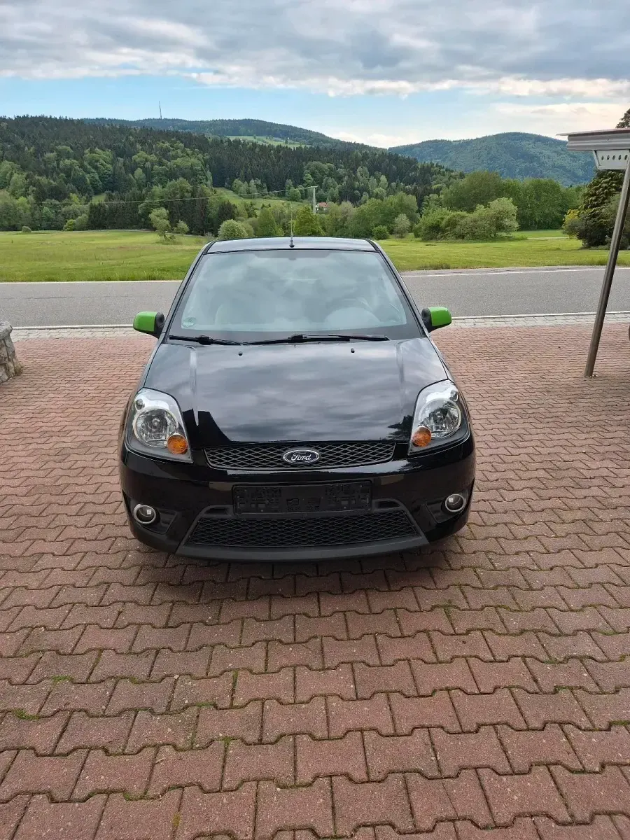 Gebraucht Ford Fiesta ST-Line 69 PS (50 kW) 2008 Schwarz Kleinwagen