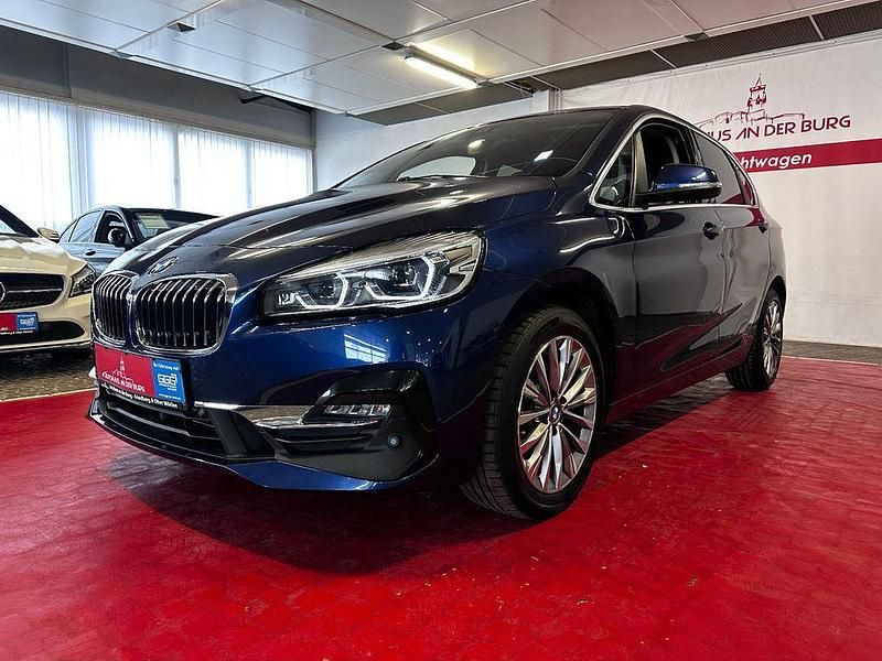 Gebraucht BMW 220 Active Tourer Luxury Line 190 PS (139 kW) 2020 Mediterranblau metallic Van / Kleinbus