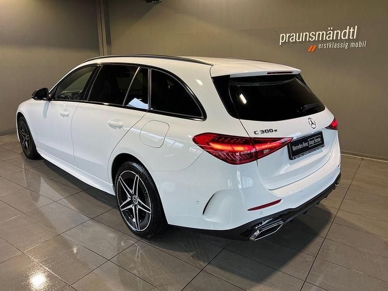 Gebraucht Mercedes C300e AMG 204 PS (150 kW) 2022 Weiß Limousine