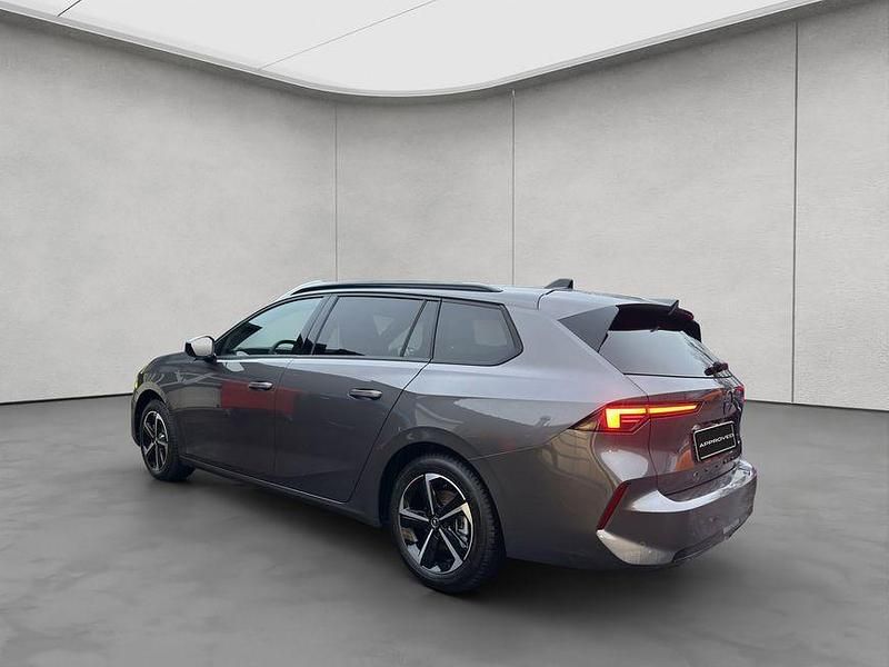 Gebraucht Opel Astra 131 PS (96 kW) 2025 Vulkan grau metallic Kombi