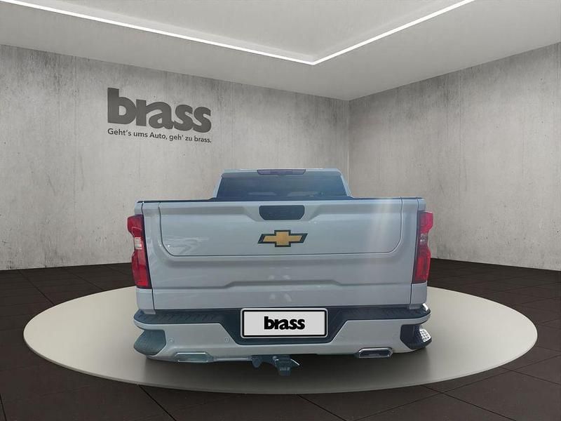 Gebraucht Chevrolet Silverado 426 PS (313 kW) 2025 Weiß SUV