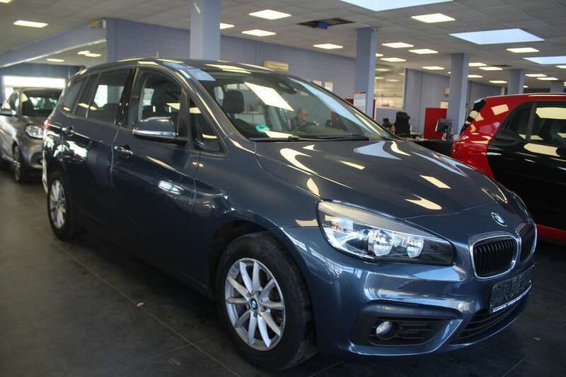 Blau Gebraucht 2015 BMW 218 Advantage SUV | 12.980 € (Etwas zu teuer) - Bild 1/4