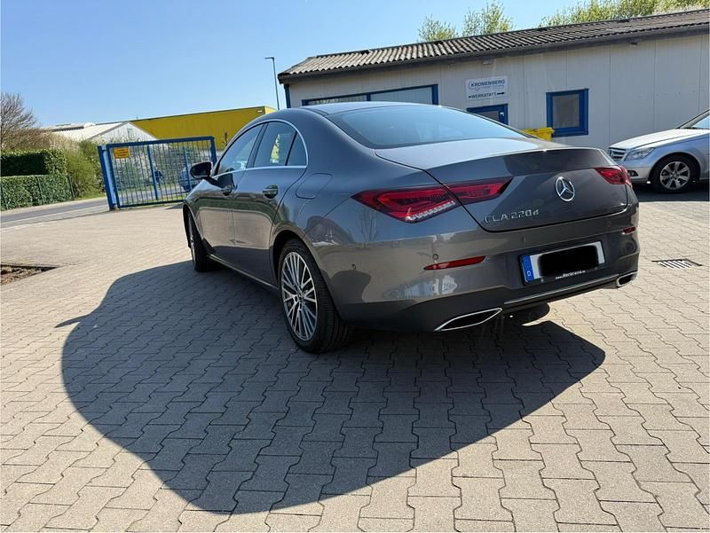 Gebraucht Mercedes CLA220 190 PS (139 kW) 2020 Grau Limousine