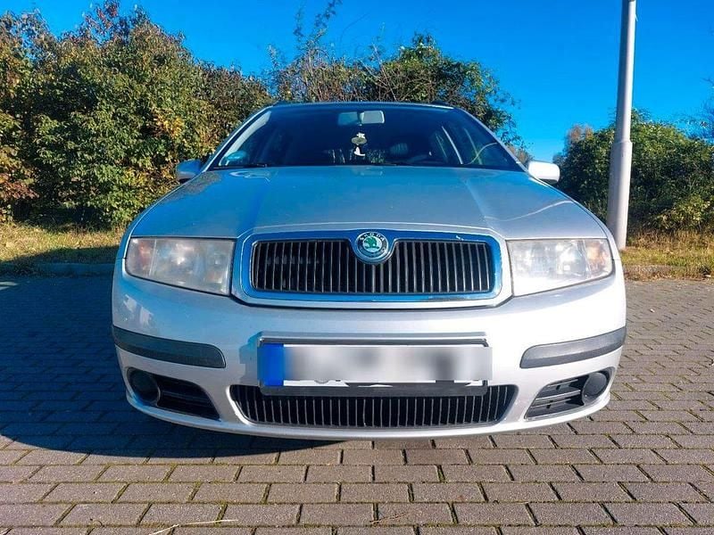 Silber Gebraucht 2005 Skoda Fabia Kombi | 1.120 € (Fairer Preis) - Bild 1/4
