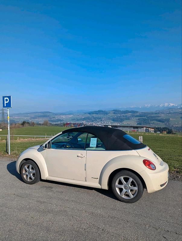 Gebraucht VW New Beetle 116 PS (85 kW) 2009 Beige Kleinwagen