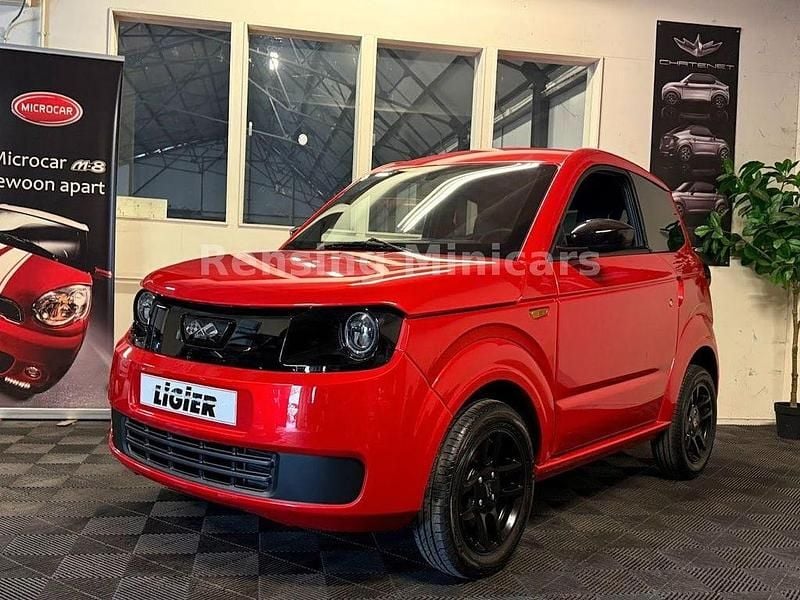 Second-hand Ligier Myli 2025 Roșu Hatchback