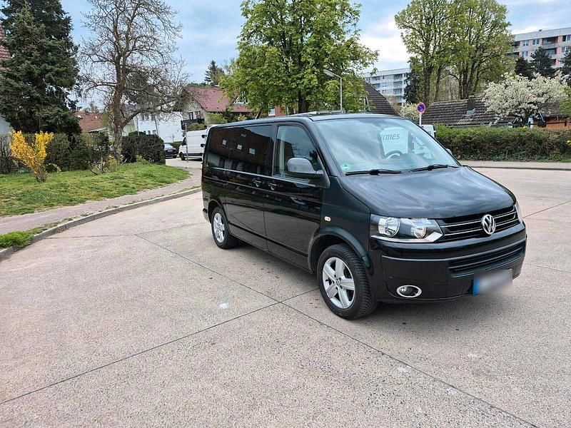 Second-hand VW T5 179 CP (131 kW) 2011 Negru Van