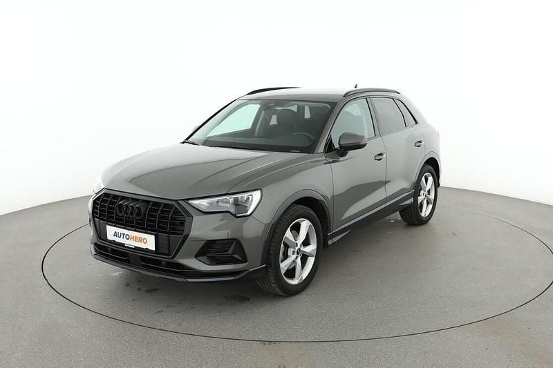 Grau Gebraucht 2022 Audi Q3 Advanced SUV | 30.740 € (Guter Preis) - Bild 1/3