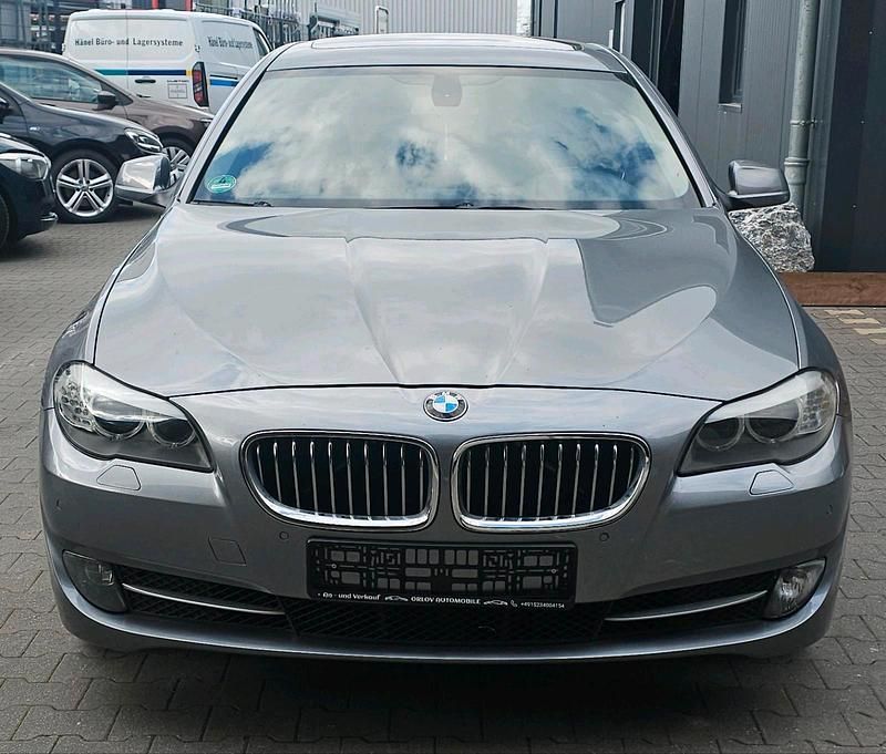 Second-hand BMW 520 184 CP (135 kW) 2011 Gri Berlinǎ