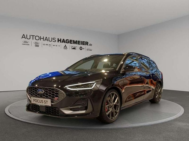 Agate black metallic Neu 2025 Ford Focus ST Kombi | 43.850 € (Fairer Preis) - Bild 1/4